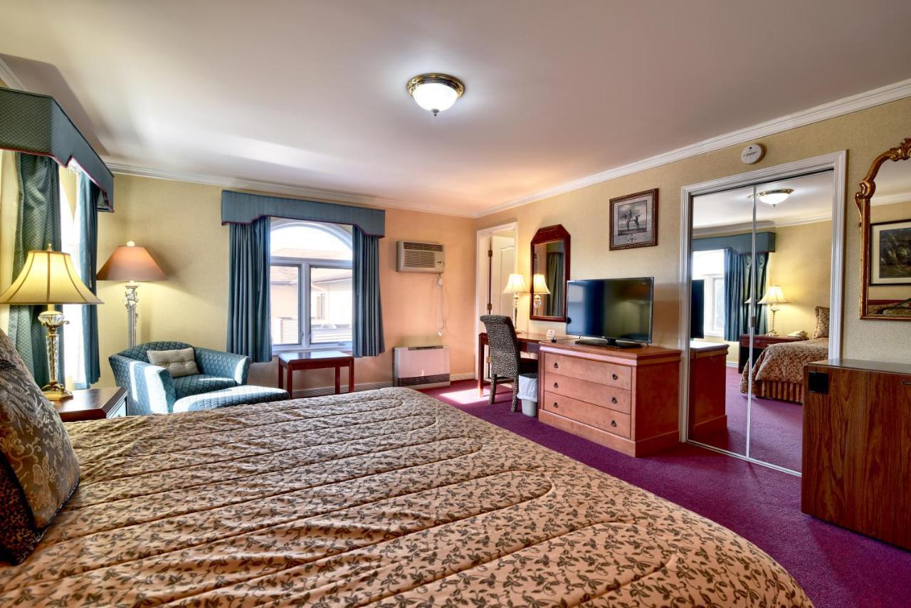 Roosevelt Inn & Suites Saratoga Springs Ballston Spa Bilik gambar